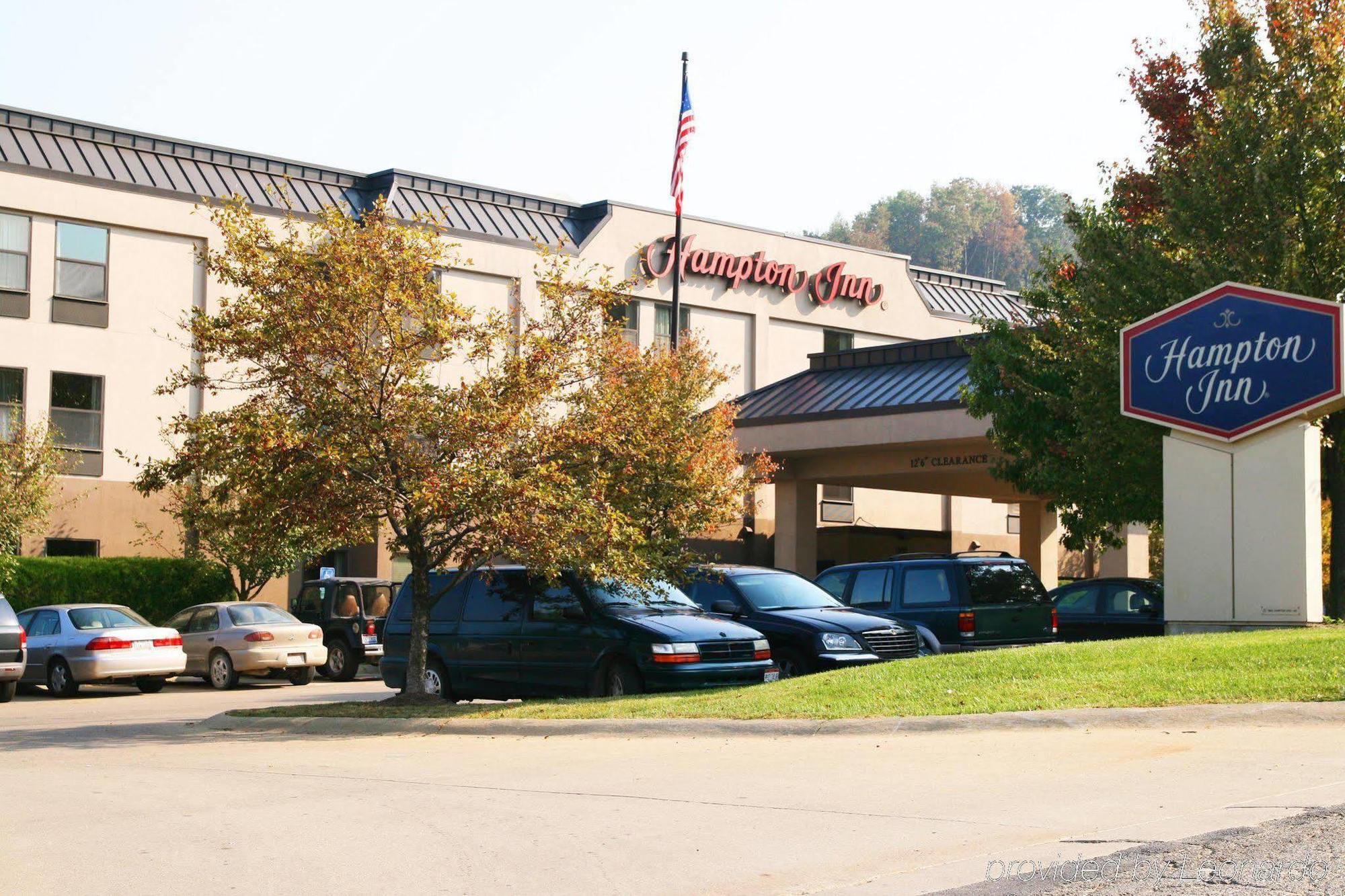 Hampton Inn Zanesville Exterior foto
